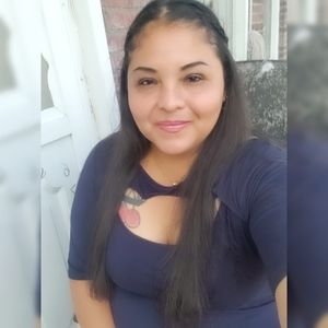 Meet your Posher, Raquel